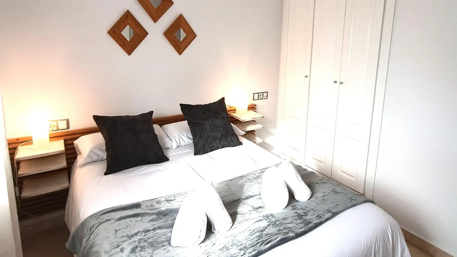 Apartamento La Noria Pie De Playa Manilva サン・ルイス・デ・サビニリャス 0*,